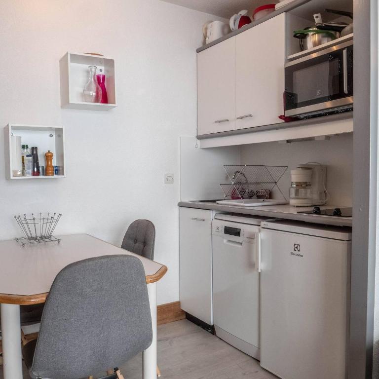Charmant appart 23m² à Méribel Mottaret avec balcon, pied des pistes, idéal famille - FR-1-355-194 - Studio - 6