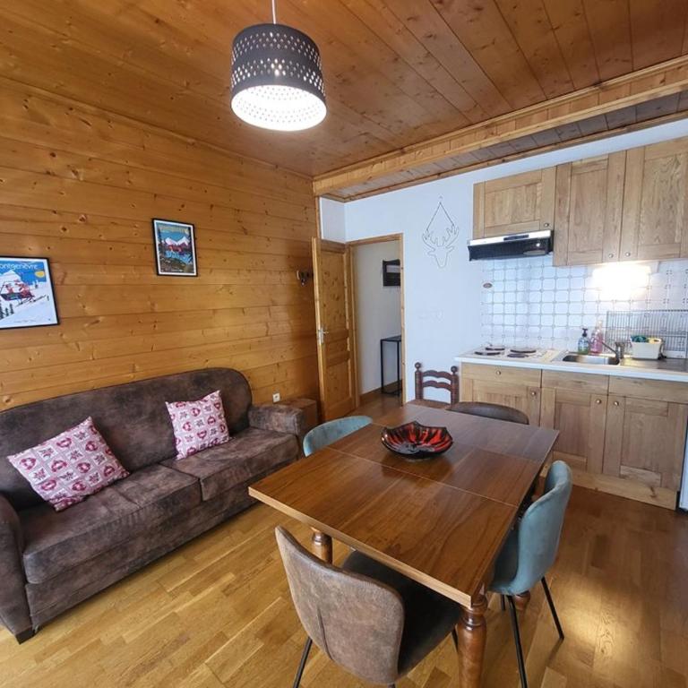Charmant studio 4 pers, accès parking direct, proche pistes et services - FR-1-266-194 - Estudio - 8