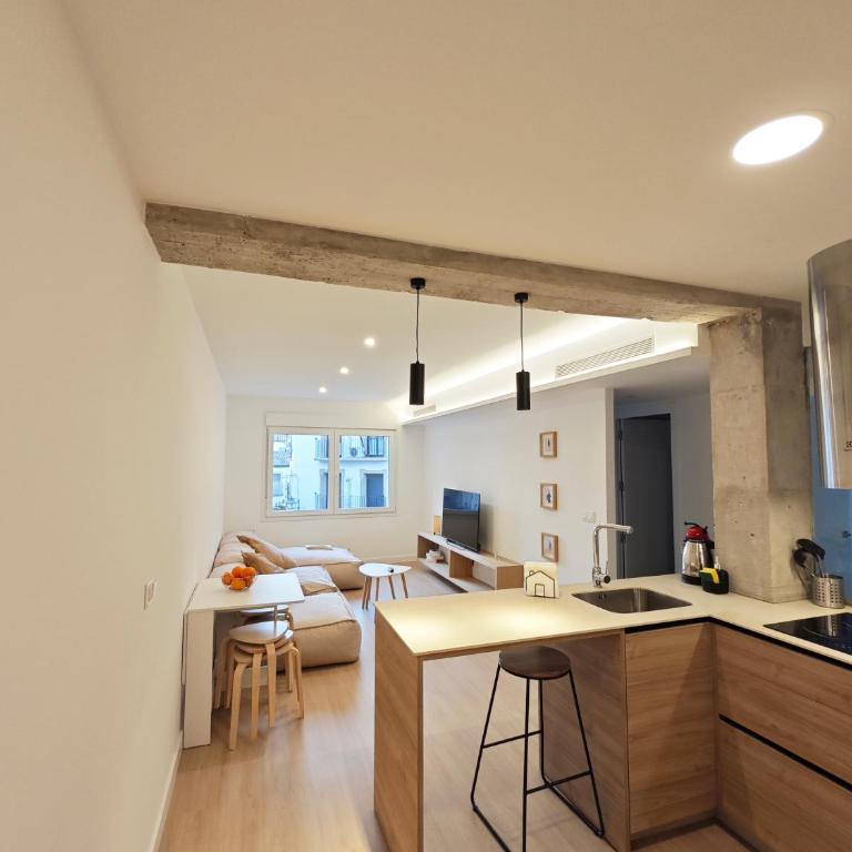 Apartamento Plaza Pineda - Apartamento de 3 dormitorios - 5