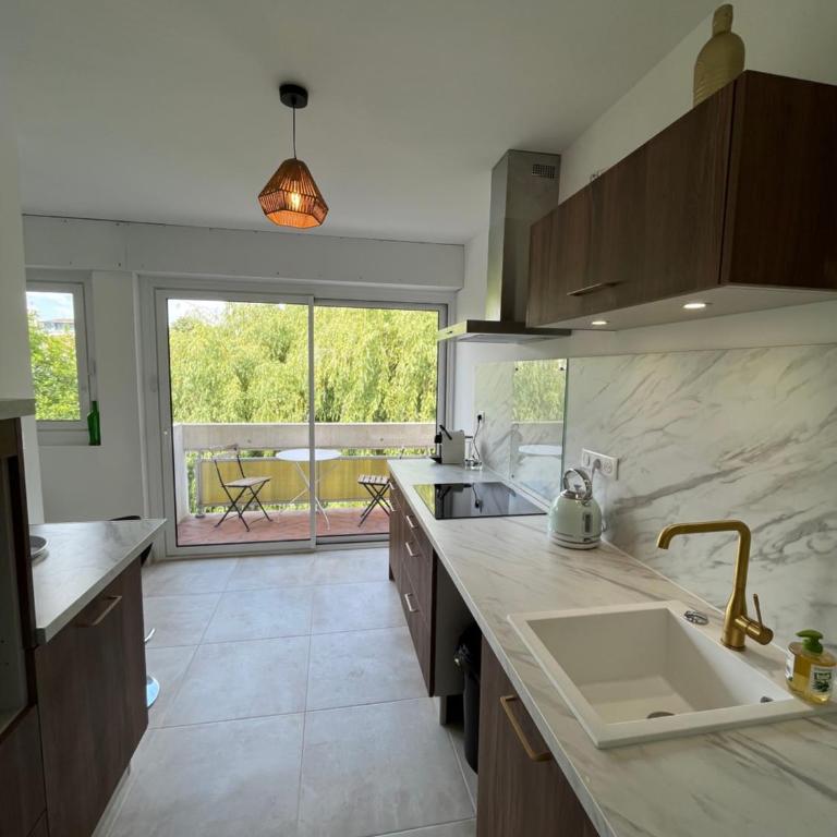 Balcon sur la rivière - Apartamento con balcón - 14