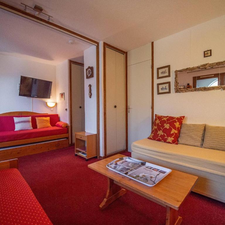 Appartement cosy, 100m des pistes, balcon, casier à skis, quartier calme, proche commerces - Studio - 4