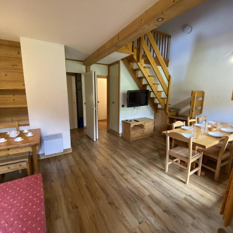 Duplex spacieux 3P à 20m des pistes, idéal famille, balcon, casier à skis - Appartement 1 Chambre - 3
