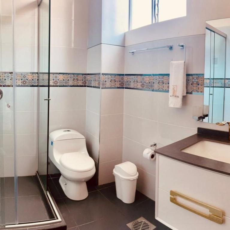 Hostal Alvasar - Habitación Doble Familiar - 11