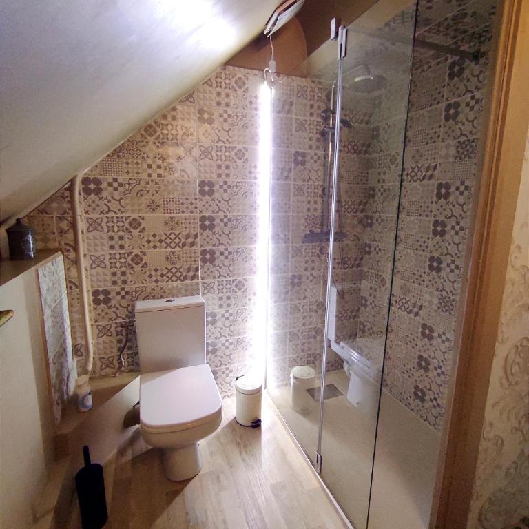 Les Charmes de Sarlat - Chambres d'Hotes - Chambre Quadruple avec Salle de Bains - 8