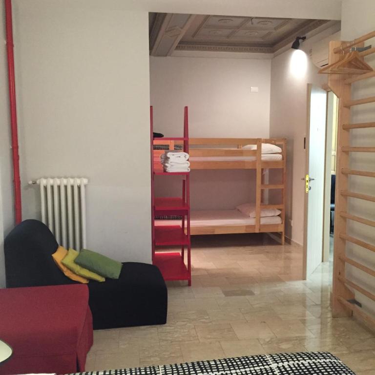 Roma Art Rooms - Camera Familiare - 5