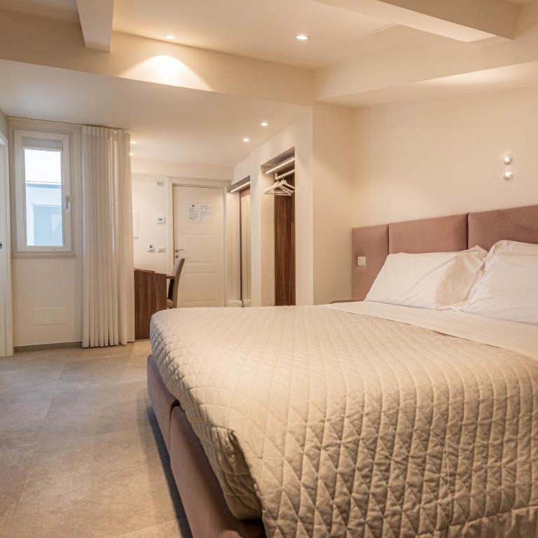 Profumi di Primavera Luxury Rooms & Suite - Camera Tripla - 11