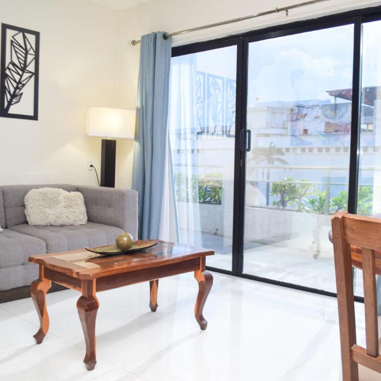 Walk to Beach Prime Location Villas Marlin #32 - One-Bedroom Apartment - 17