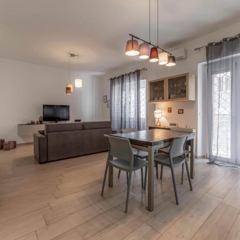 Holiday Home - Two-Bedroom Apartment - 4