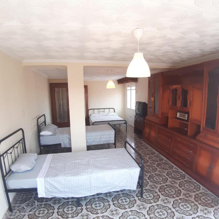 casa royal alicante - Family Room with Balcony - 2