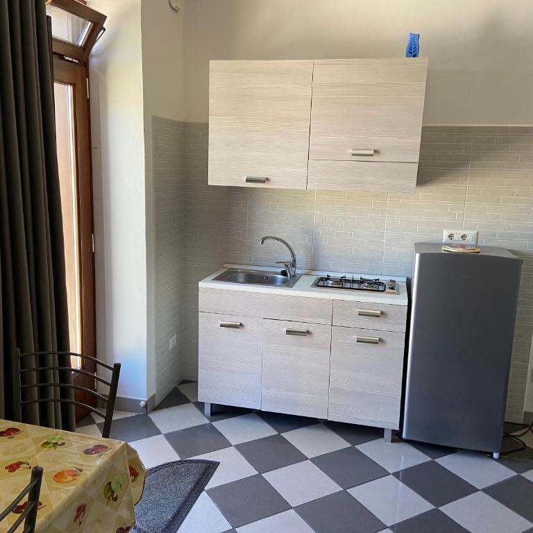 LIPARI by the Port (A) - (Holiday Housing) - Appartamento Monolocale con Vista Mare - 8