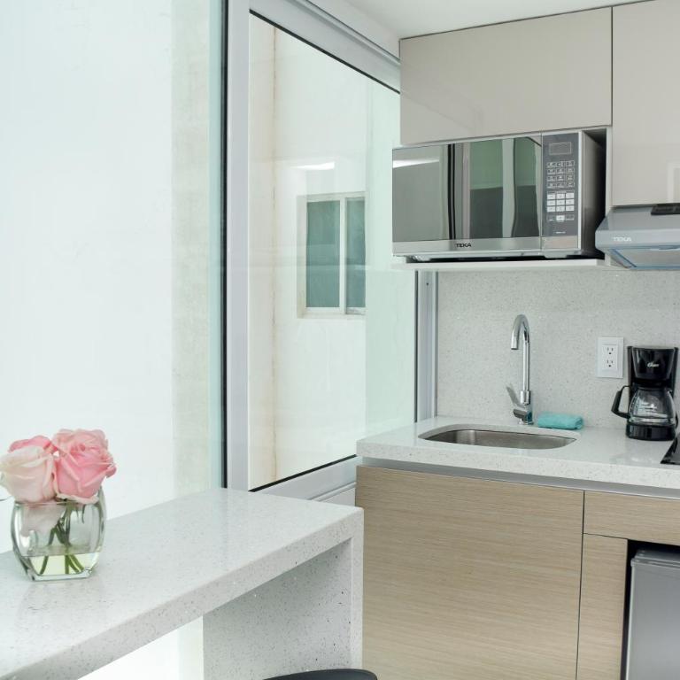 Recien remodelado estudio en la playa, piscina, gimnasio, spa 4D - One-Bedroom Apartment - 53