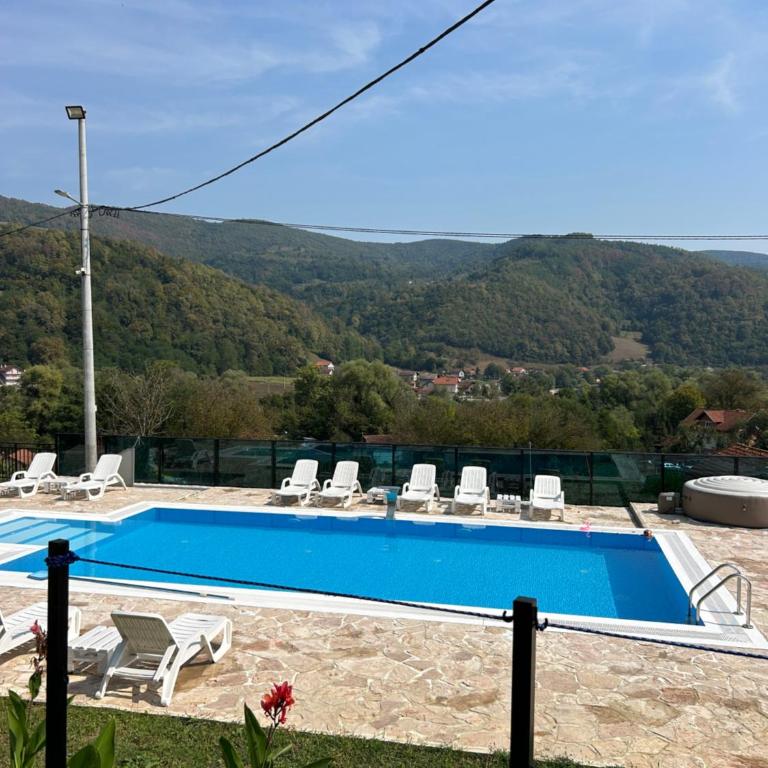 Villa Paradise Banjaluka - Kuća sa 2 Spavaće Sobe - 1