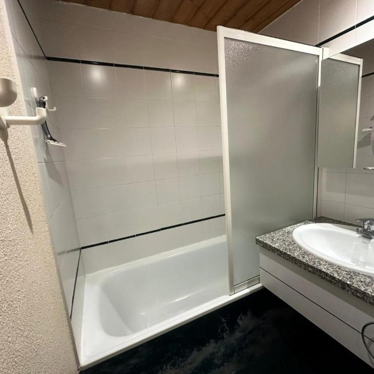 Résidence Carroley A - Agréable appartement · Centre station · Balcon MAE-3594 - Appartement - 3