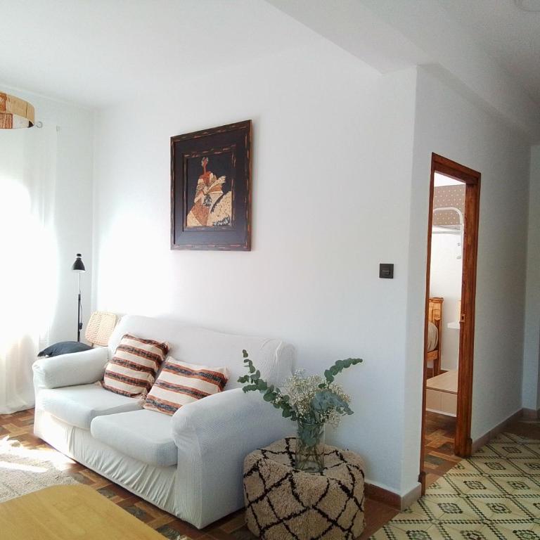 Arbetick piso asequible y bien comunicado - Apartamento de 2 dormitorios - 5