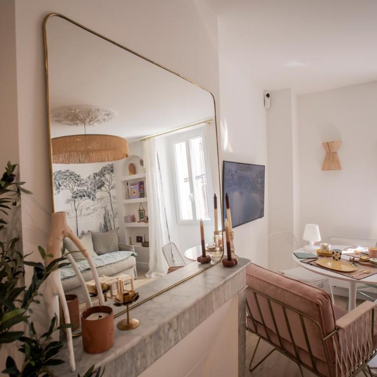 Mon cocon au cœur du village et des plages - One-Bedroom Apartment - 7