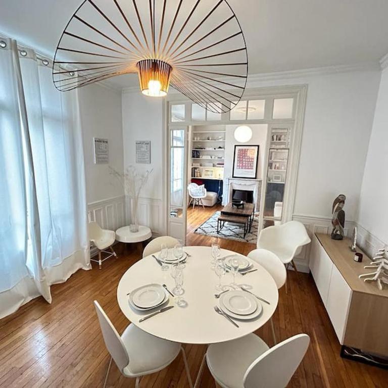 Clou dans le fer hyper centre immeuble luxueux - Appartement 2 Chambres - 24