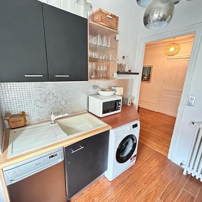 Clou dans le fer hyper centre immeuble luxueux - Appartement 2 Chambres - 33