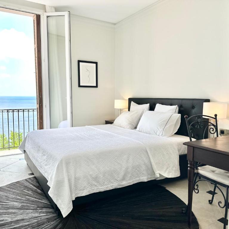 Appartements de Luxe Bord de Mer avec vue mer, terrasse et parking - Appartement 2 Chambres - 12