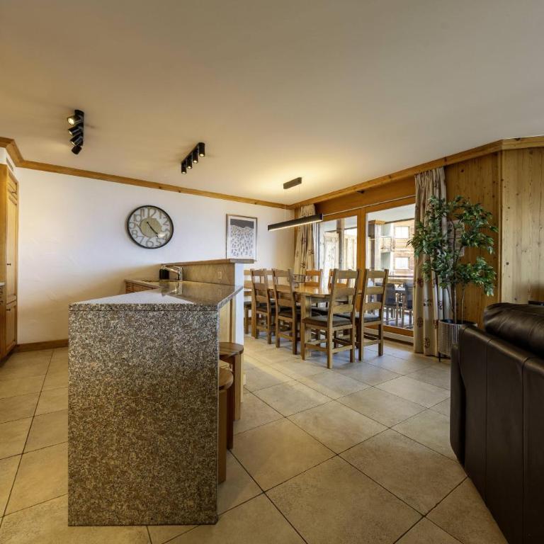 Etagnes 2 Est, ski-in ski-out, vue magnifique - Superior Apartment mit Balkon - 7