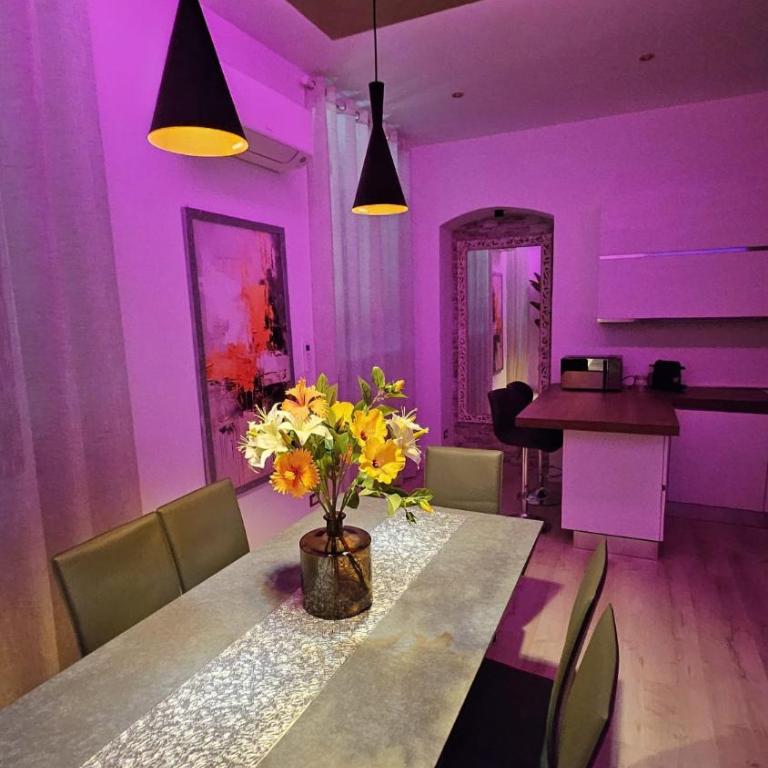 Vanity House - Appartamento con 2 Camere da Letto - 13