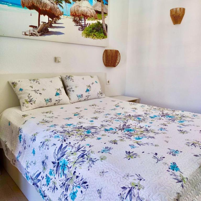 Apartment Laura near Europa Center and Amadores beach, Free WiFi - One-Bedroom Apartment - 11