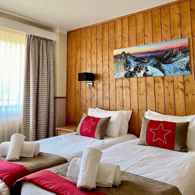 Chalet Hôtel La Sapinière - Chambre Double ou Lits Jumeaux - Vue sur Mont-Blanc - 3
