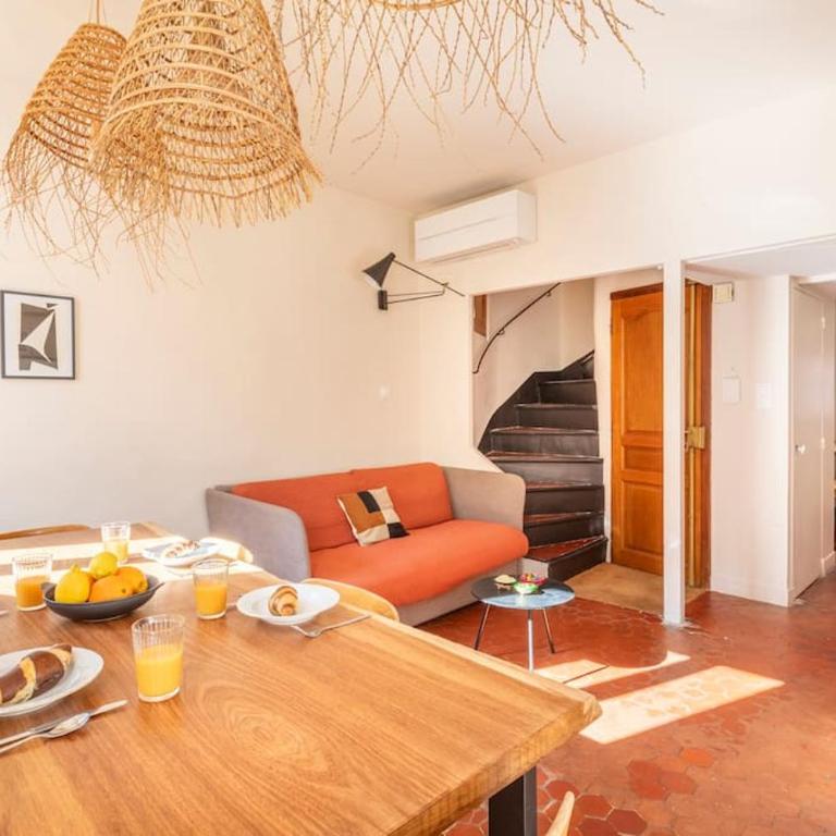 Halte Poétique au Panier 2 chambres Balcon & Clim - Appartement 2 Chambres - 32