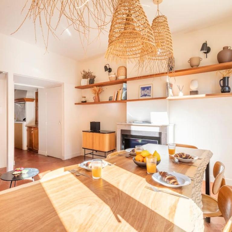 Halte Poétique au Panier 2 chambres Balcon & Clim - Appartement 2 Chambres - 34