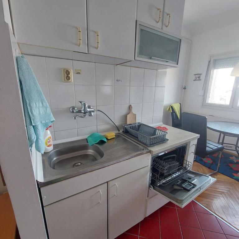 Quiet and comfortable apartment city centre area - Apartman sa 1 Spavaćom Sobom - 14