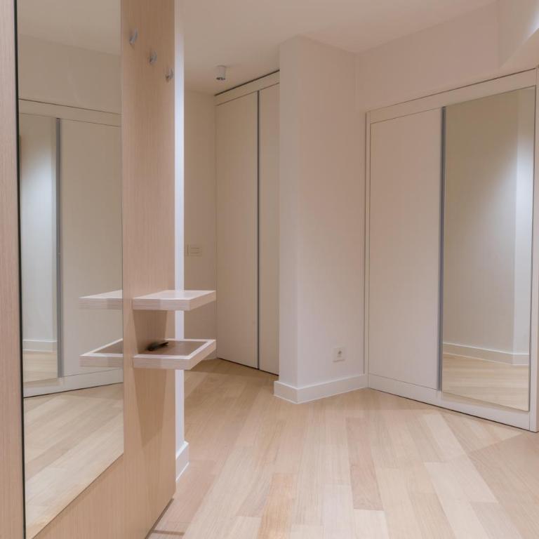 Apartments Zepterme by CENTRAL & Free private parking - Deluks Apartman sa 1 Spavaćom Sobom i Pogledom na Grad - 9