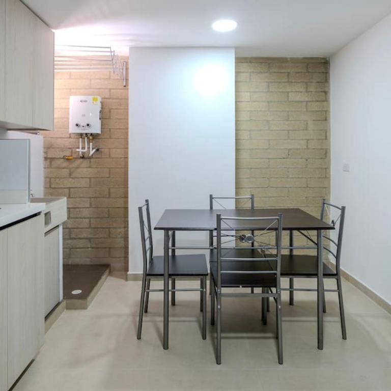 Apartamento 2BR Parqueadero y Piscina 502 - Two-Bedroom Apartment - 25