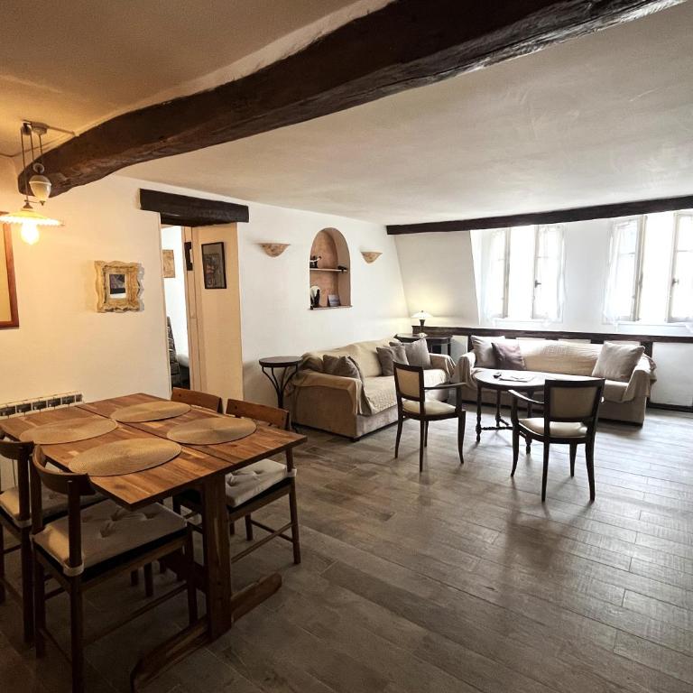 Typical Marais 3 bedroom - Beaubourg - Appartement 3 Chambres - 3