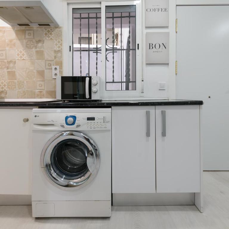 Piso nuevo lavapies, wifi, smart tv - Apartamento de 1 dormitorio - 9