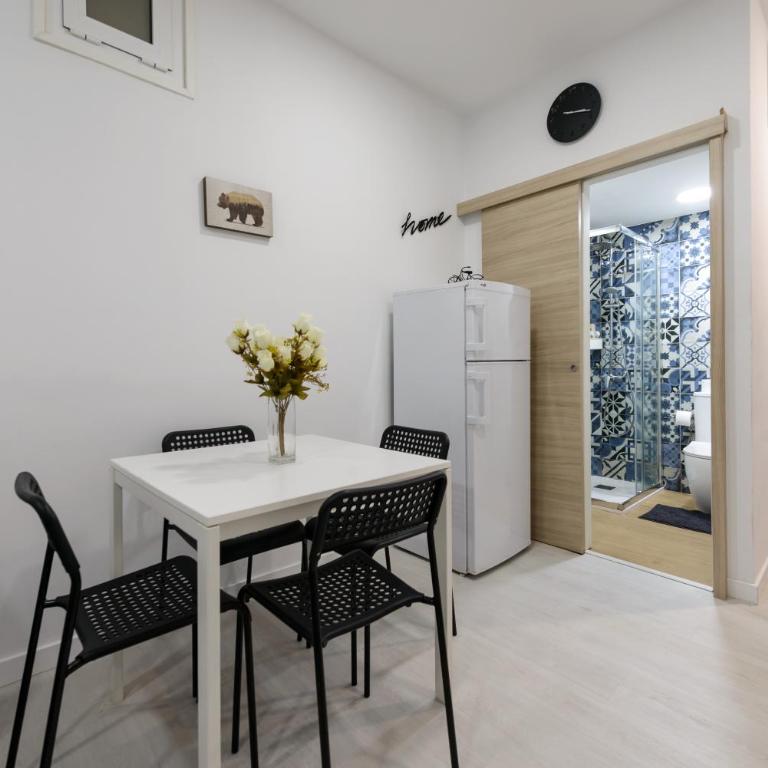 Piso nuevo lavapies, wifi, smart tv - Apartamento de 1 dormitorio - 12