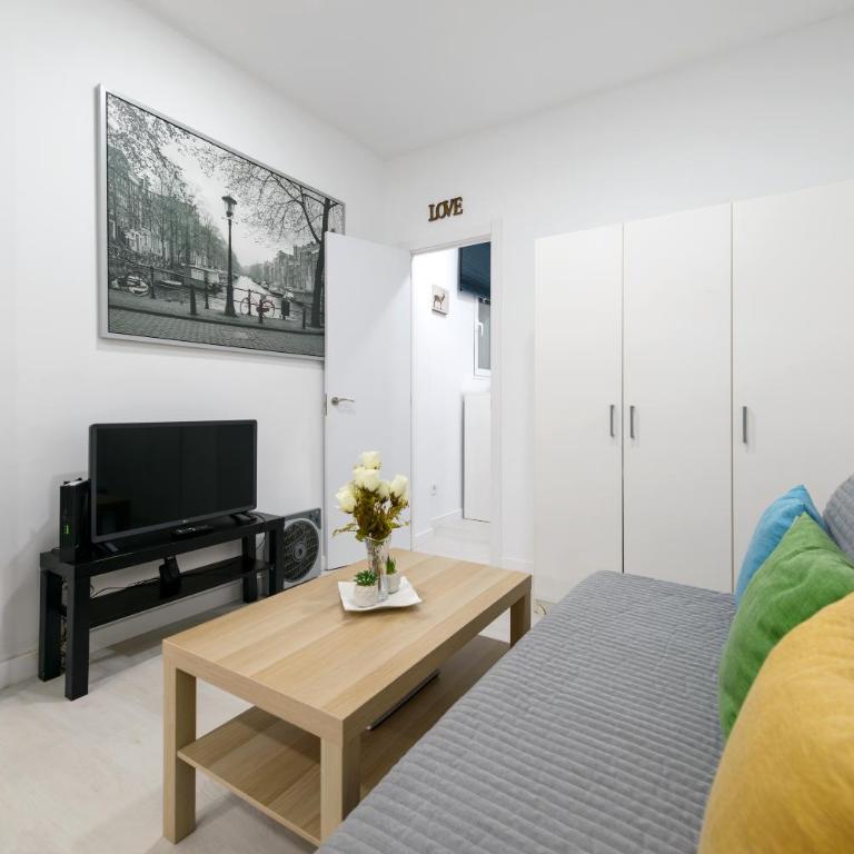 Piso nuevo lavapies, wifi, smart tv - Apartamento de 1 dormitorio - 20