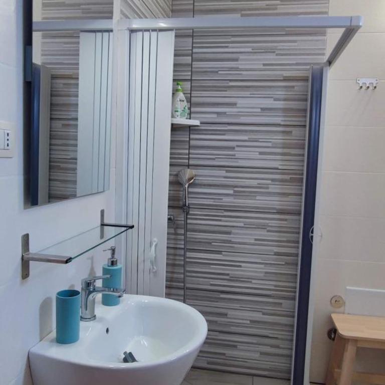 Marine Place Gallipoli - One-Bedroom Apartment - 11