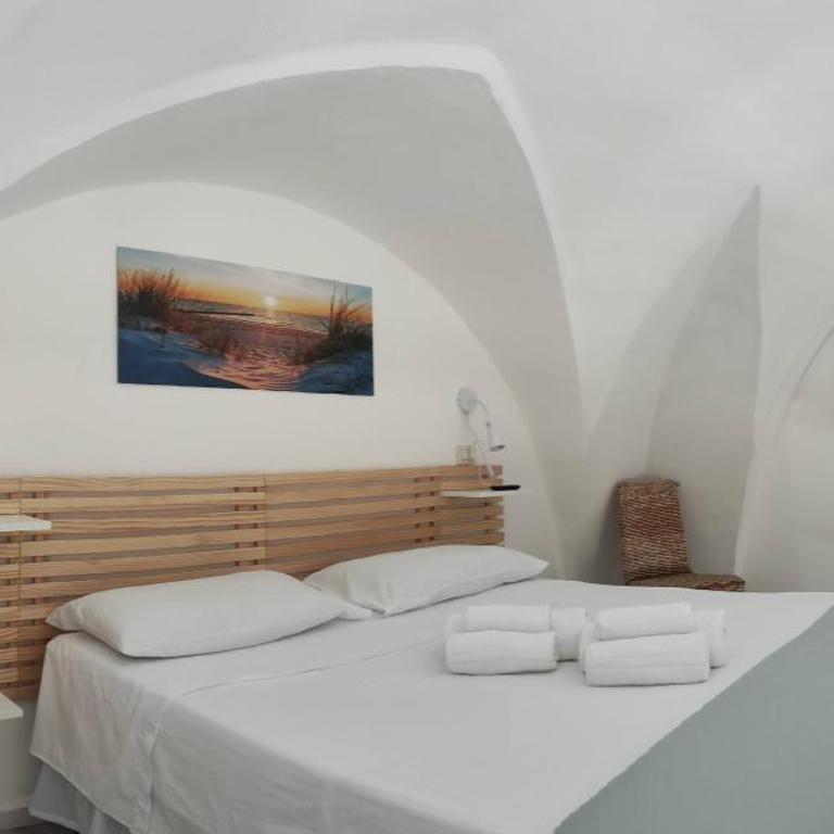 Marine Place Gallipoli - One-Bedroom Apartment - 1