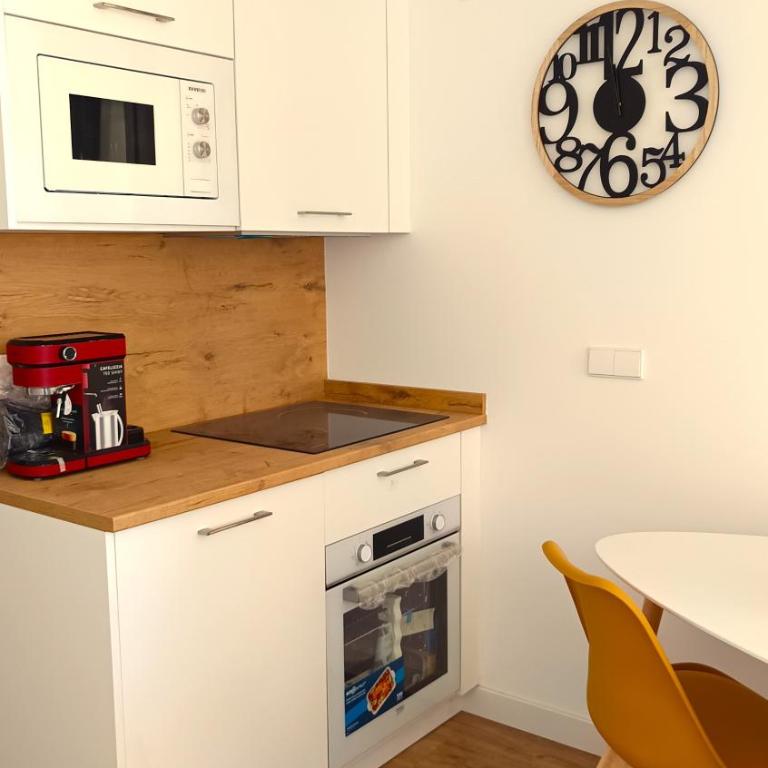 APARTAHOTEL MADRID URBAN SUITES - EDIFICIO EXCLUSIVO- 7 Apartments Boutique Full Equiped - Deluxe Studio - 9