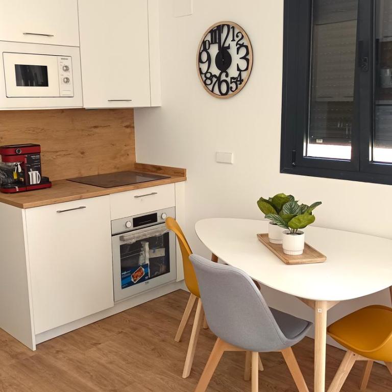 APARTAHOTEL MADRID URBAN SUITES - EDIFICIO EXCLUSIVO- 7 Apartments Boutique Full Equiped - Deluxe Studio - 7