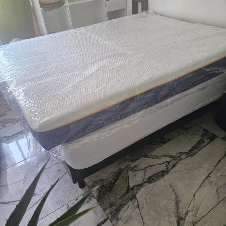 T2 neuf centre ville Saint Raphaël avec terrasse et parking gratuit, prés de la plage et commerces! - Apartment mit 1 Schlafzimmer - 45