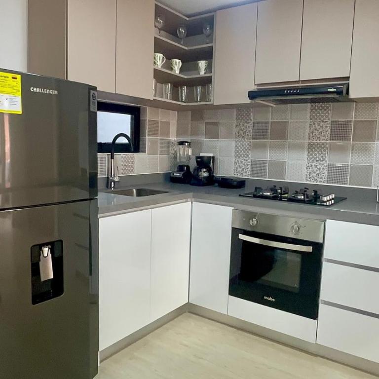 Bello apartamento a 2 cuadras de Unicentro - Apartamento de 2 dormitorios - 16