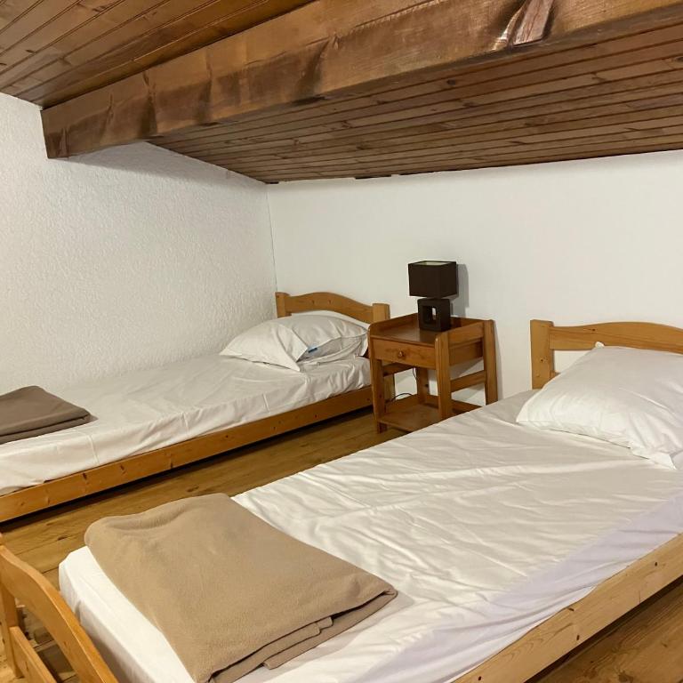 Chambre et sdb avec entrée privative - Chambre Double avec Salle de Bains Privative - 4