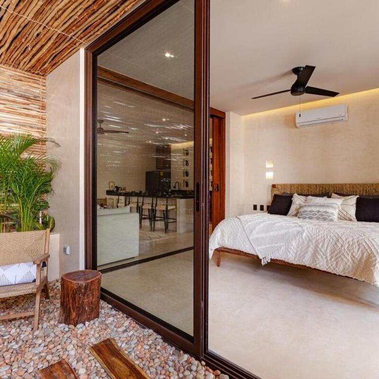 Encanto Luxe Jungle Apt 10min BeachHot TubKing - Apartamento con terraza - 9