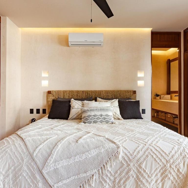 Encanto Luxe Jungle Apt 10min BeachHot TubKing - Apartamento con terraza - 14
