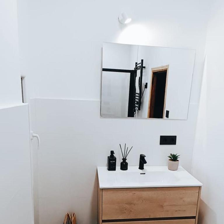 Arbetick piso asequible y bien comunicado - Apartamento de 2 dormitorios - 10