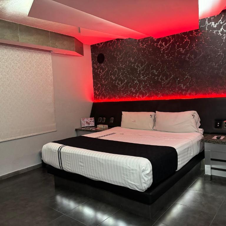 Kuboz Motor Hotel (Motel y Hotel) - Deluxe Room - 1