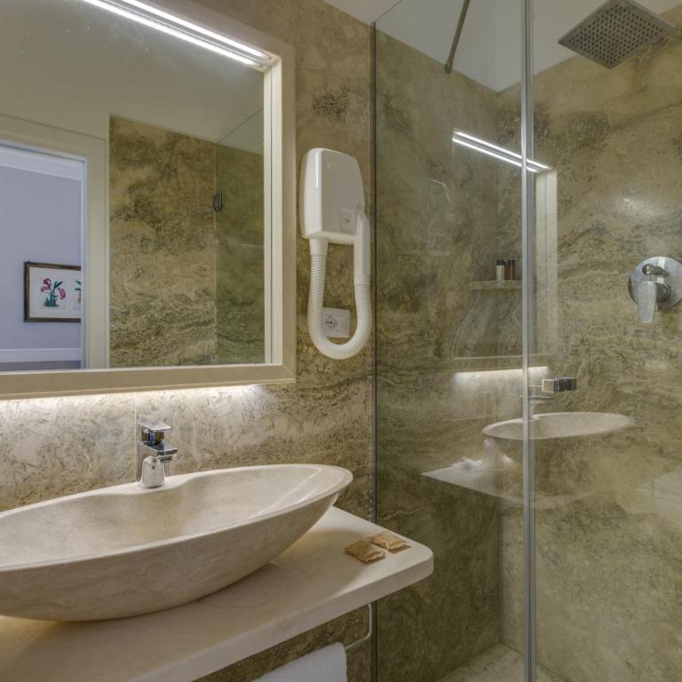 Albergo Chiusarelli - Camera Quadrupla - 10