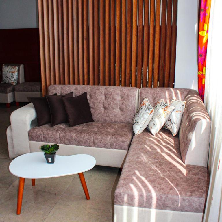 Hotel Tikary - Suite - 5