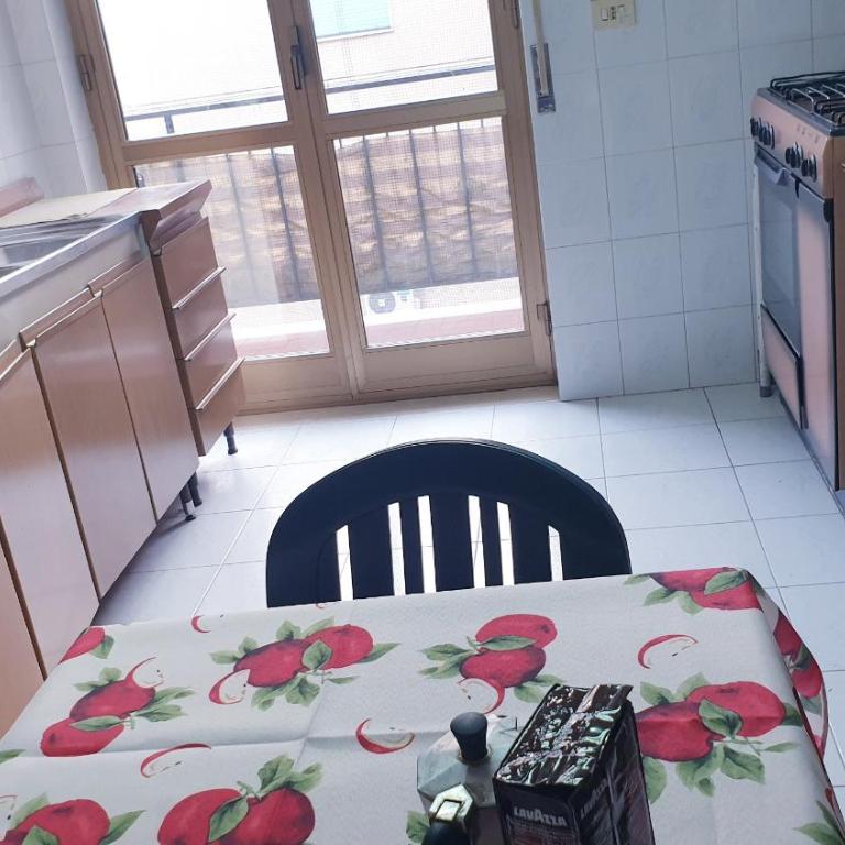Napoli Stadio app - 3 camere - 2 bagni - Metro - Free Park - Three-Bedroom Apartment with Balcony - 7