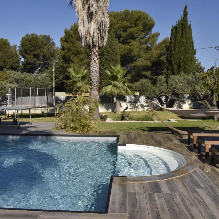 Bas de Villa tropicale SANARY - Two-Bedroom Apartment with Pool View - 25
